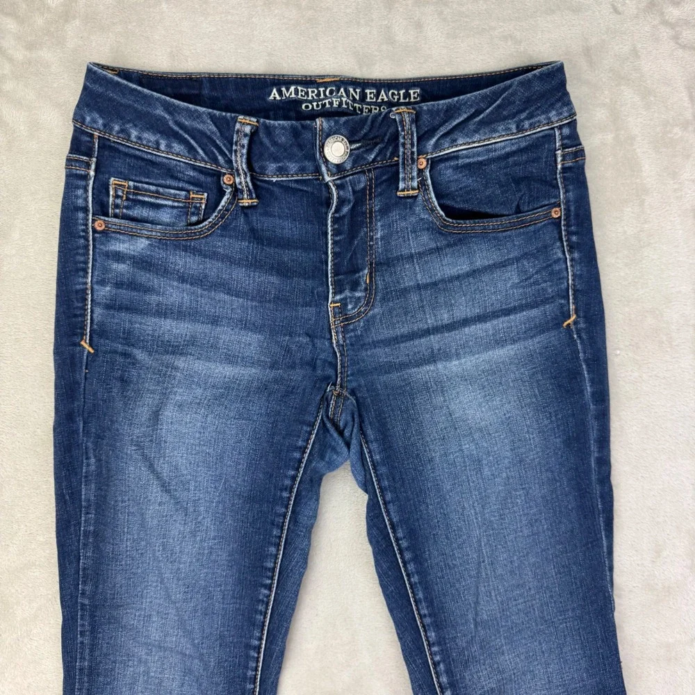 American Eagle Outfitters shipping fast
